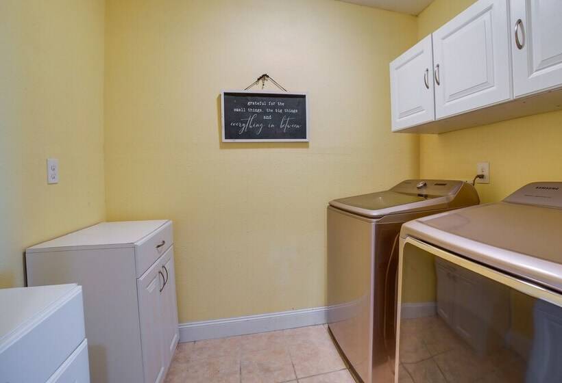 Inviting Connellsville Getaway W/ Deck!