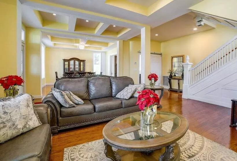 Inviting Connellsville Getaway W/ Deck!