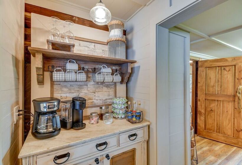 Lake Martin Retreat W/ Beach, Boat Dock + Fire Pit