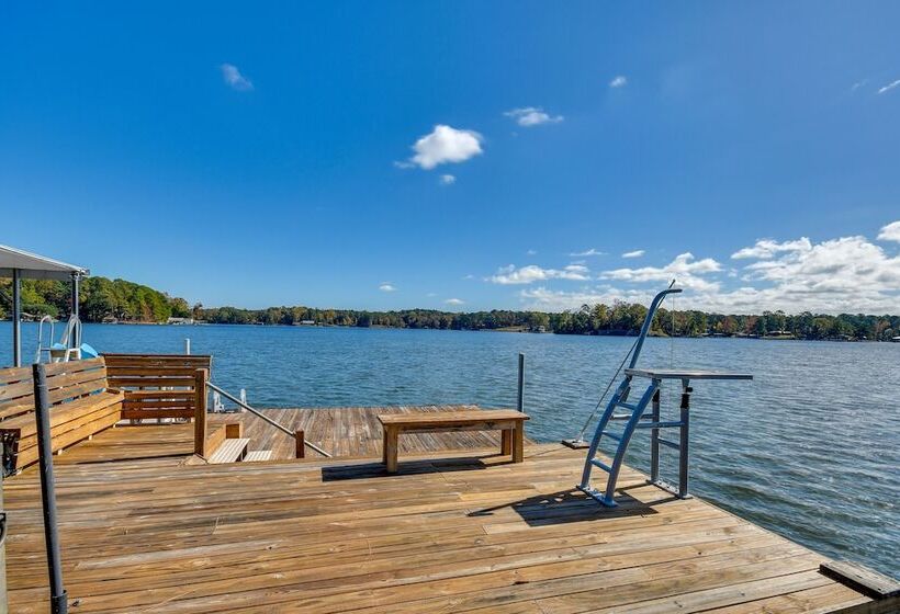 Lake Martin Retreat W/ Beach, Boat Dock + Fire Pit