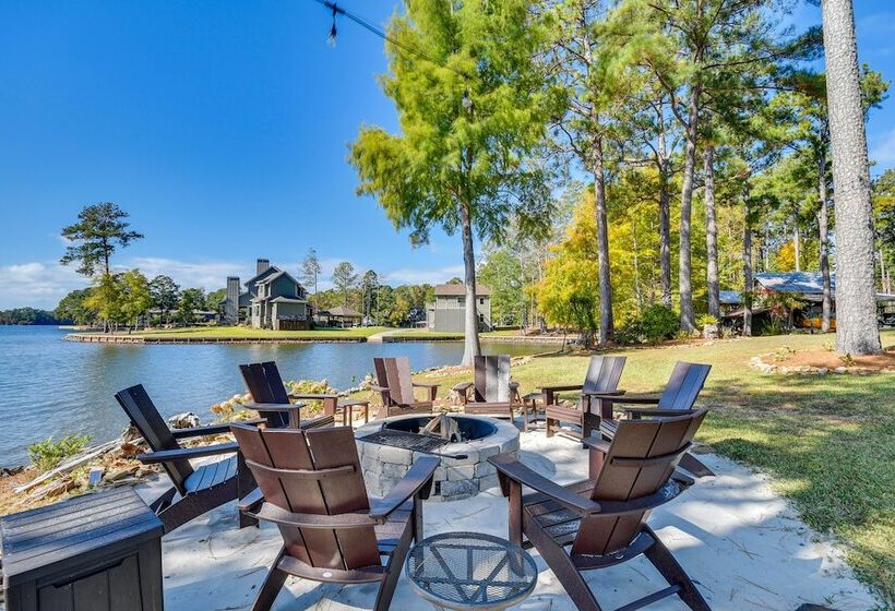 Lake Martin Retreat W/ Beach, Boat Dock + Fire Pit