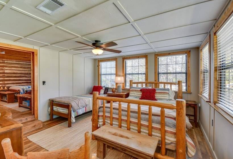 Lake Martin Retreat W/ Beach, Boat Dock + Fire Pit