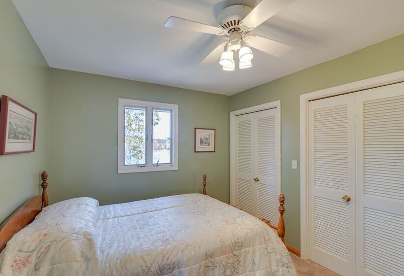 Lakefront Maryland Home Deck, Grill & Pool Table