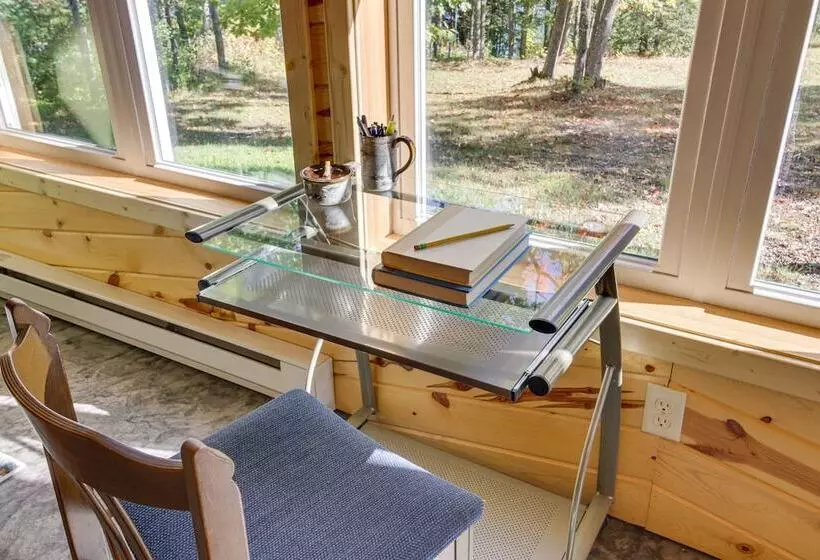 Lakefront Paradise With Private Boat Dock & Patio