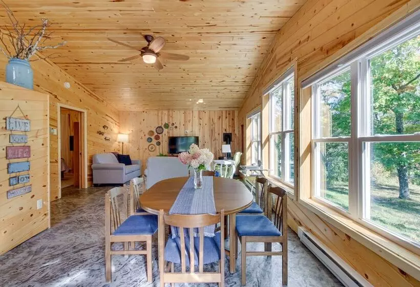 Lakefront Paradise With Private Boat Dock & Patio