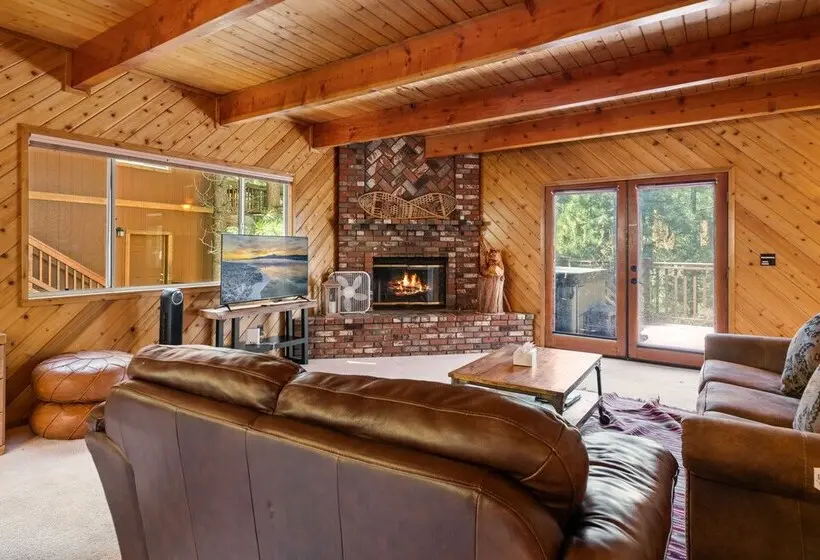 Little Bear Lodge