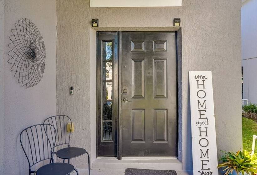 Private Pool: Family Home In Southern Dunes
