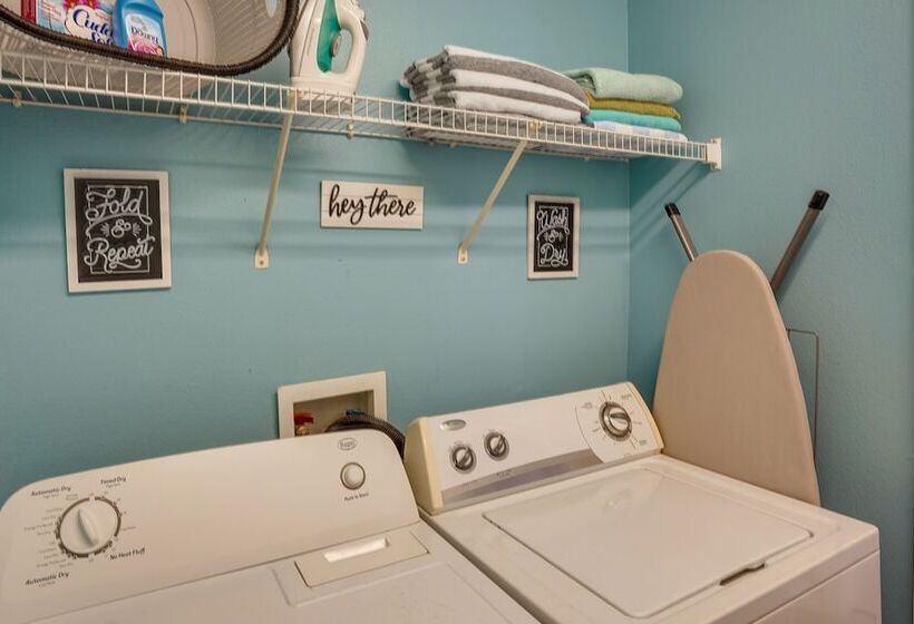 Private Pool: Family Home In Southern Dunes