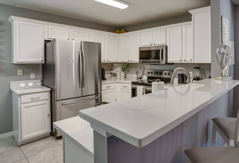 Private Pool: Family Home In Southern Dunes