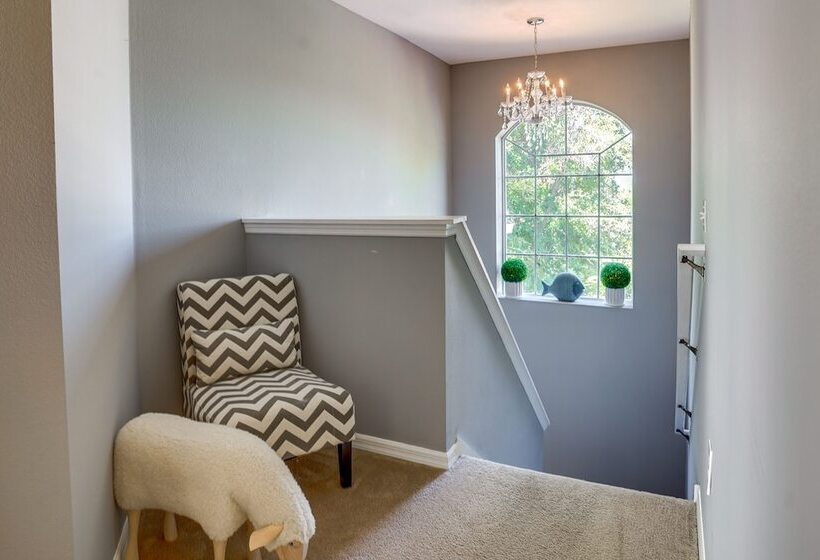 Private Pool: Family Home In Southern Dunes