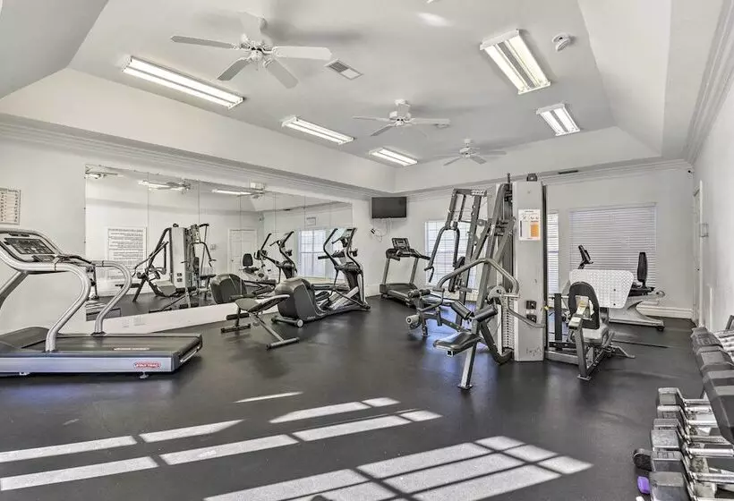 Luxurious Florida Home W/ Pool & Canal Access