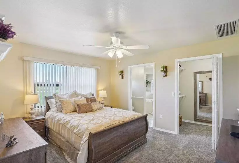 Luxurious Florida Home W/ Pool & Canal Access