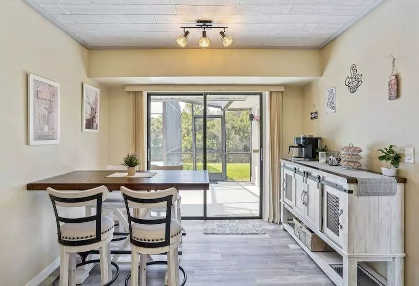 Luxurious Florida Home W/ Pool & Canal Access