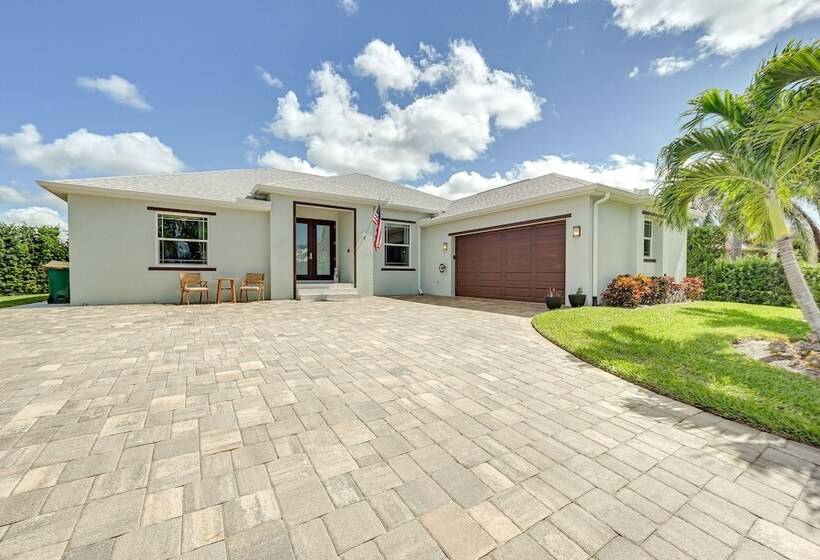 Marco Island Home W/ Heated Pool + Screened Lanai!