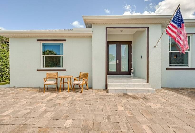 Marco Island Home W/ Heated Pool + Screened Lanai!