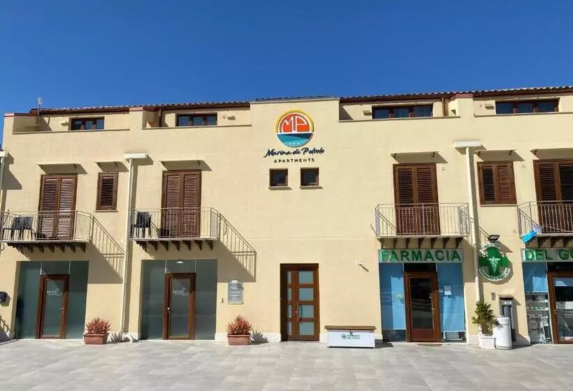 Marina Di Petrolo Apartments