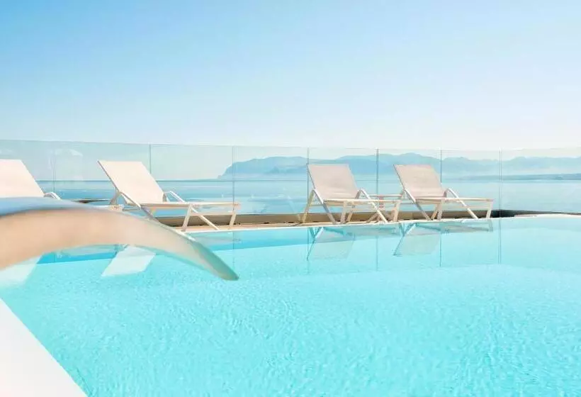 Marina Di Petrolo Apartments