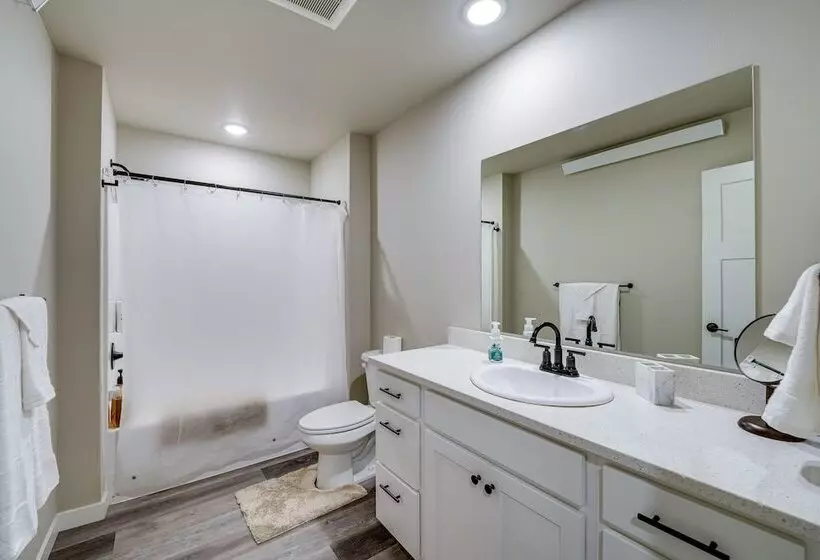 Modern Blaine Vacation Rental, 33 Mi To Vancouver!