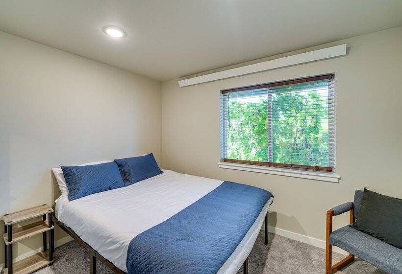 Modern Blaine Vacation Rental, 33 Mi To Vancouver!