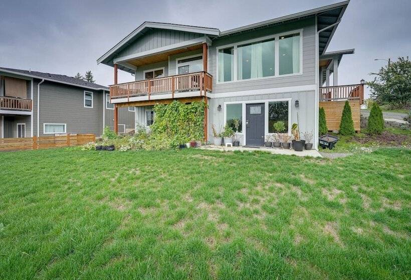 Modern Blaine Vacation Rental, 33 Mi To Vancouver!