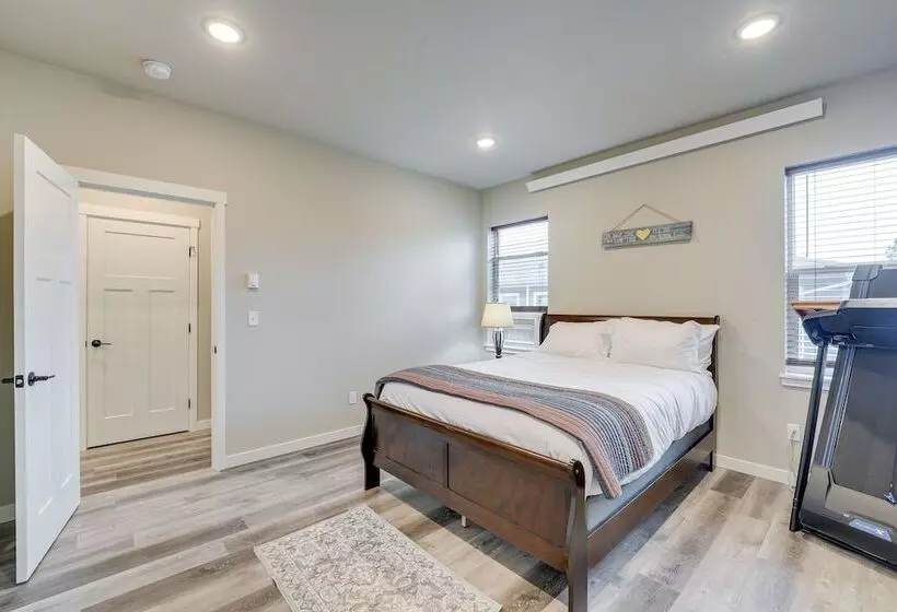 Modern Blaine Vacation Rental, 33 Mi To Vancouver!