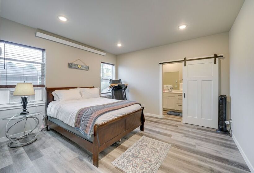 Modern Blaine Vacation Rental, 33 Mi To Vancouver!