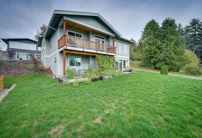 Modern Blaine Vacation Rental, 33 Mi To Vancouver!