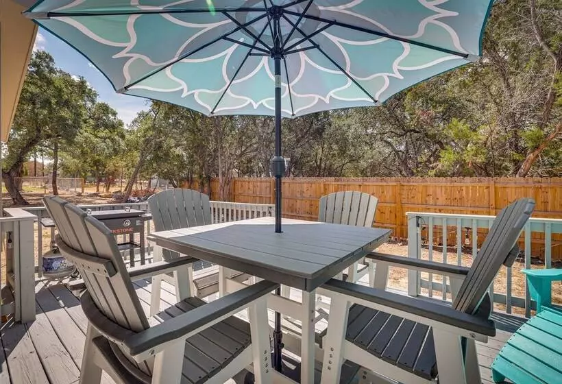 Modern Canyon Lake Vacation Home W/ Furnished Deck