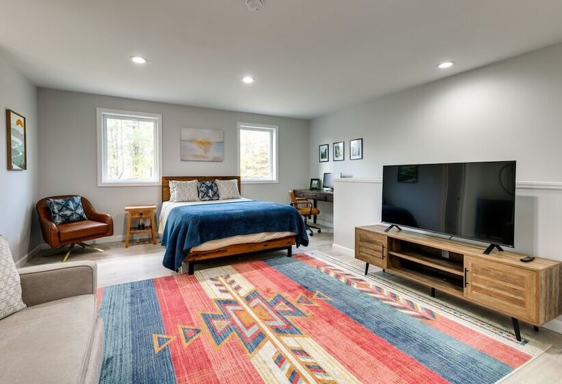 Modern Mountain Home Near Smugglers Notch & Stowe