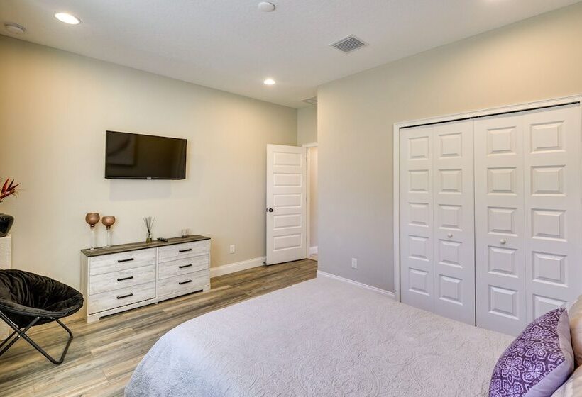 Palm Coast Paradise: Pool, Spa & Outdoor Kitchen