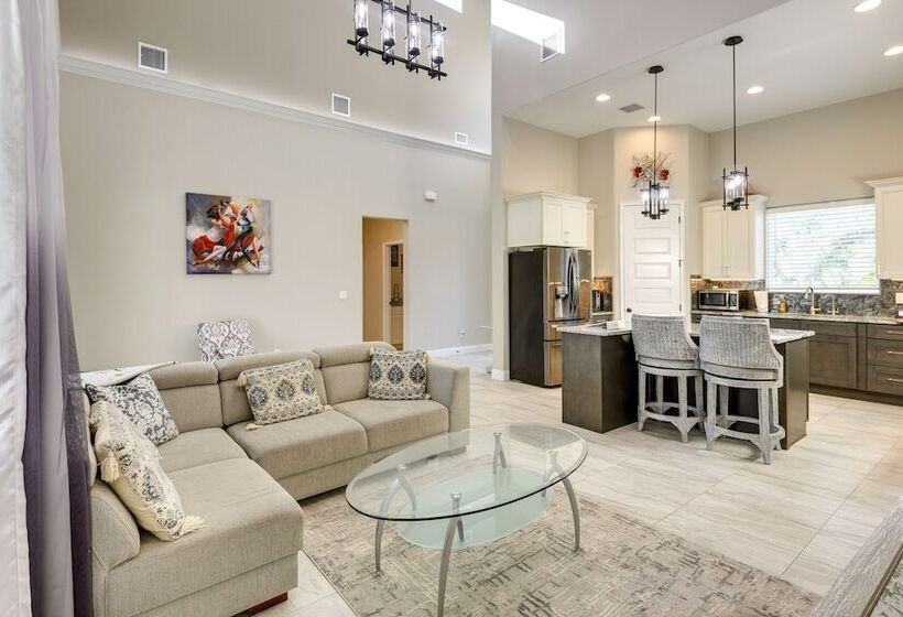 Palm Coast Paradise: Pool, Spa & Outdoor Kitchen