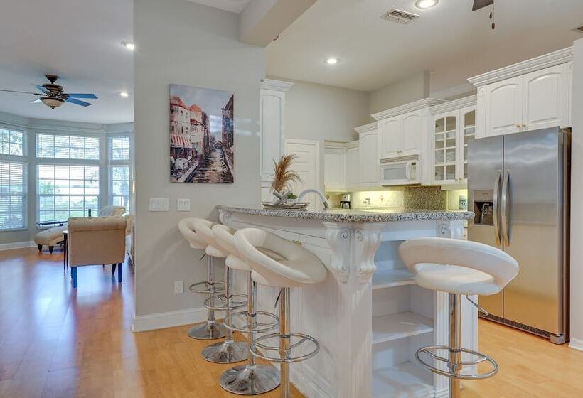 Palm Harbor Vacation Rental: 7 Mi To Beach!