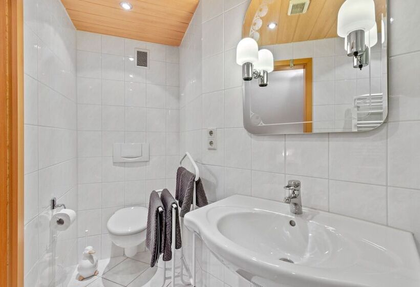 ペンション Family And Friends Ludwigshafen