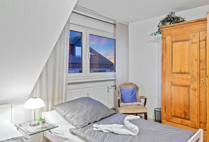 ペンション Family And Friends Ludwigshafen