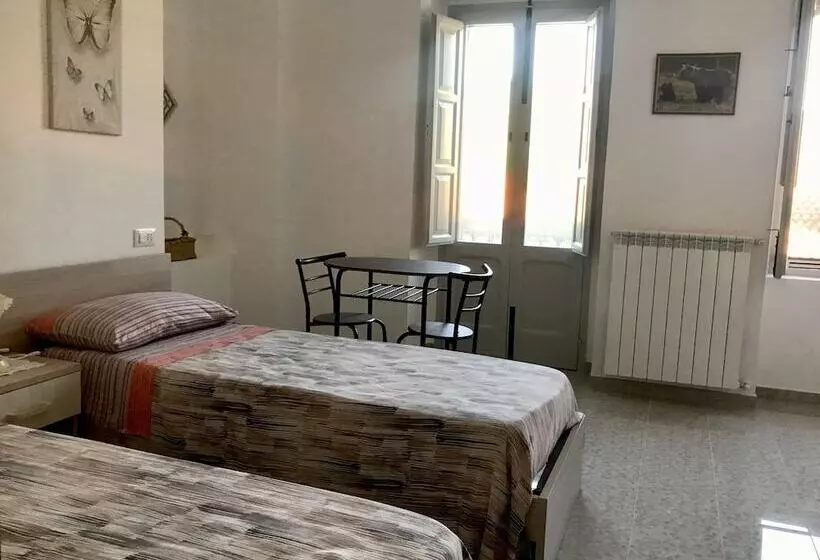 Majatalo I 3 Falchi Bed & Breakfast