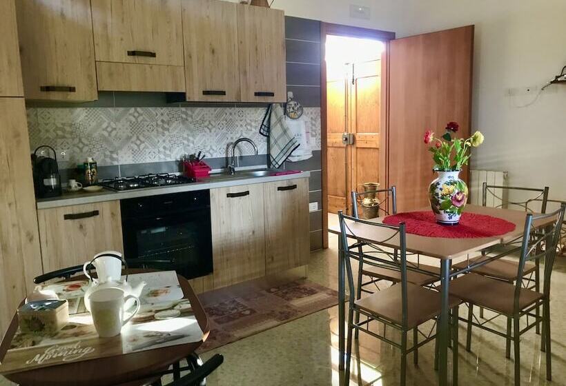 Пансион I 3 Falchi Bed & Breakfast