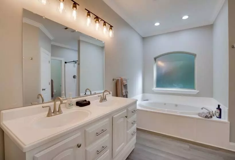 Pet Friendly Ponchatoula Oasis W/ Private Pool!