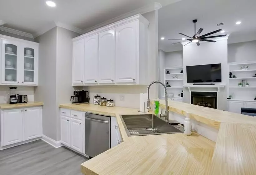 Pet Friendly Ponchatoula Oasis W/ Private Pool!