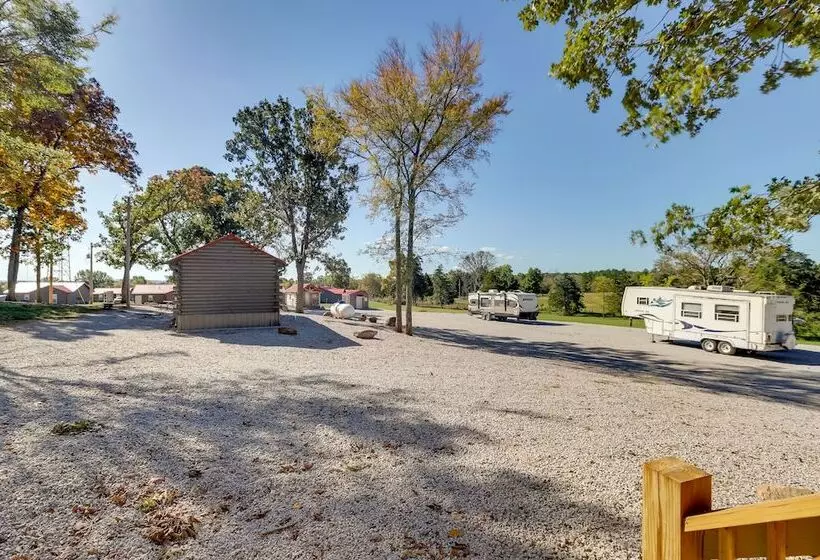 Quiet Caledonia Cabin: 18 Mi To Council Bluff Lake