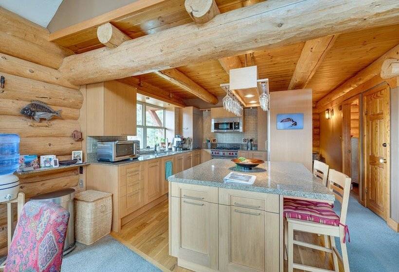 Rustic Ward Retreat W/ Deck + Mountain Views!