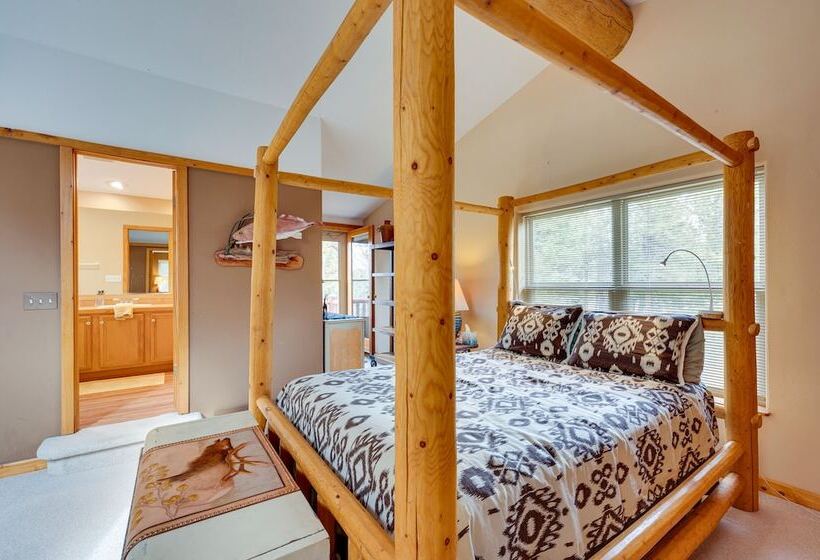 Rustic Ward Retreat W/ Deck + Mountain Views!