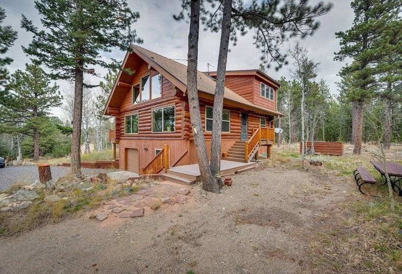 Rustic Ward Retreat W/ Deck + Mountain Views!