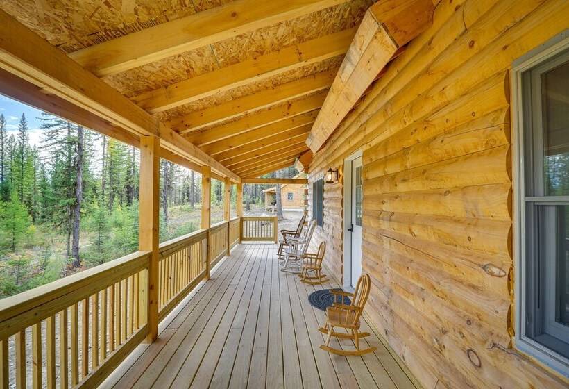 Secluded Cabin W/ Mtn Views ~ 33 Mi To Bigfork!