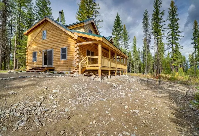 Secluded Cabin W/ Mtn Views ~ 33 Mi To Bigfork!