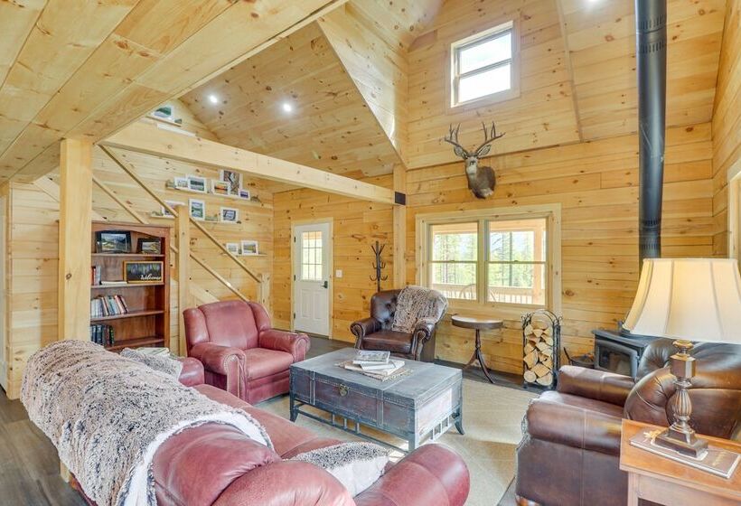 Secluded Cabin W/ Mtn Views ~ 33 Mi To Bigfork!