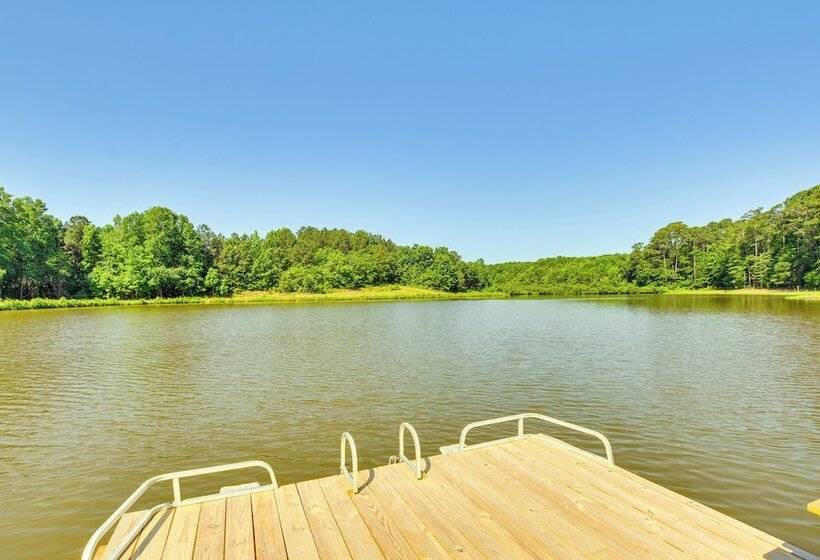 Waterfront Benson Retreat: Rescue Farm W/ A Lake!