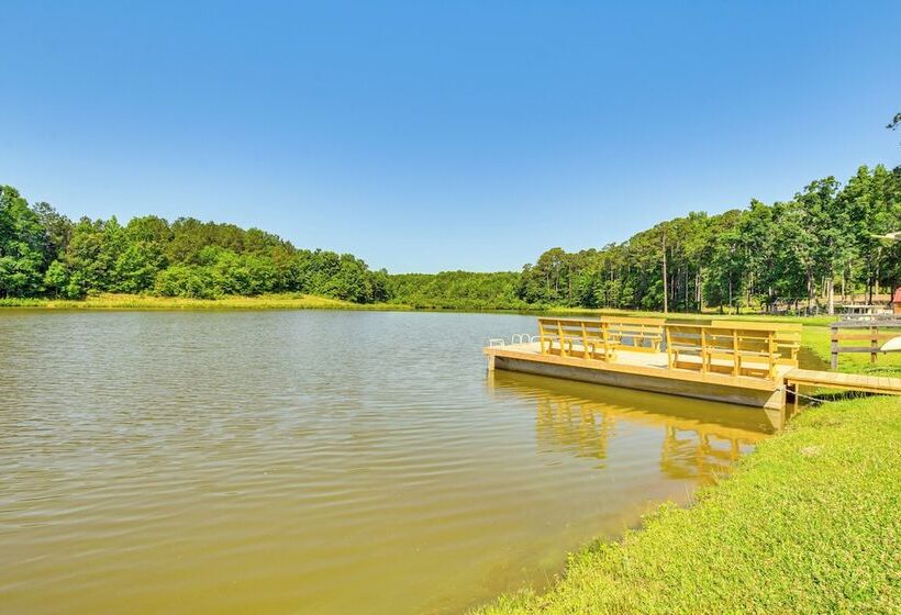 Waterfront Benson Retreat: Rescue Farm W/ A Lake!