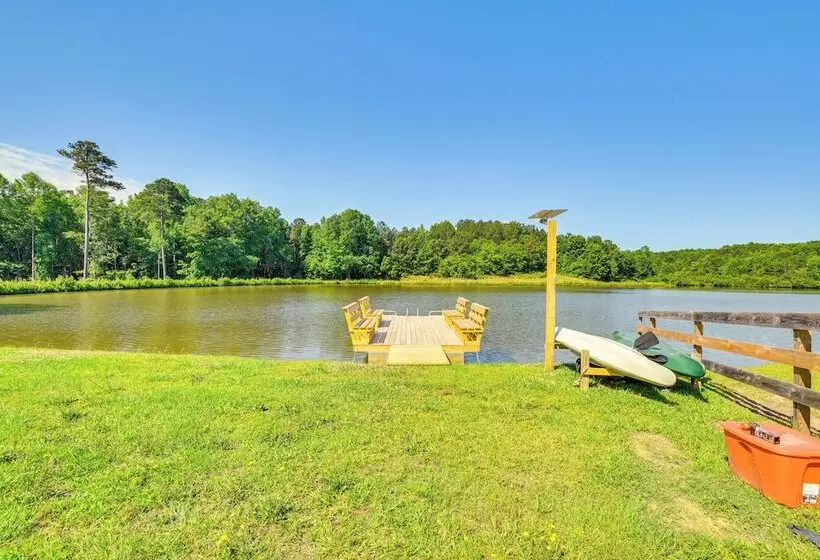 Waterfront Benson Retreat: Rescue Farm W/ A Lake!