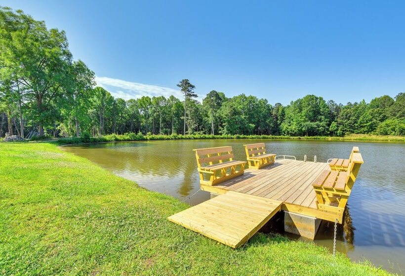 Waterfront Benson Retreat: Rescue Farm W/ A Lake!