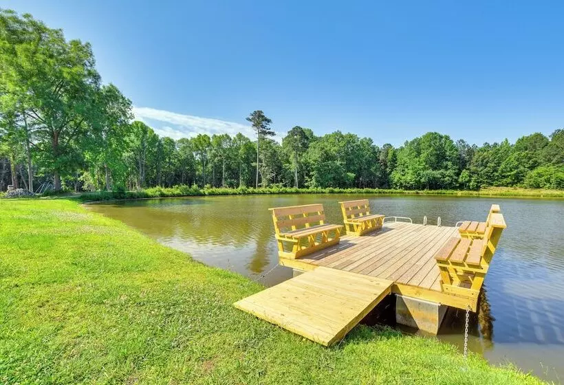 Waterfront Benson Retreat: Rescue Farm W/ A Lake!